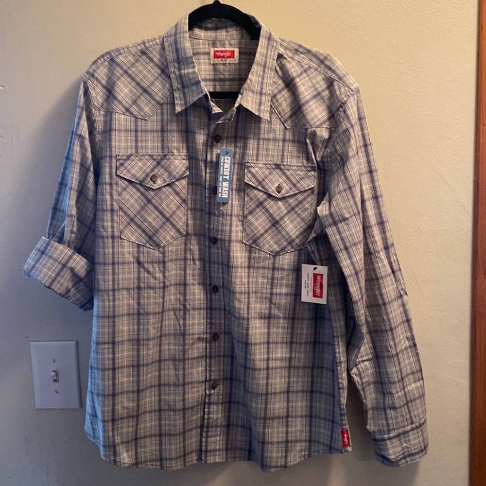 NWT Wrangler Mens Slim Fit Long Sleeve Shirt